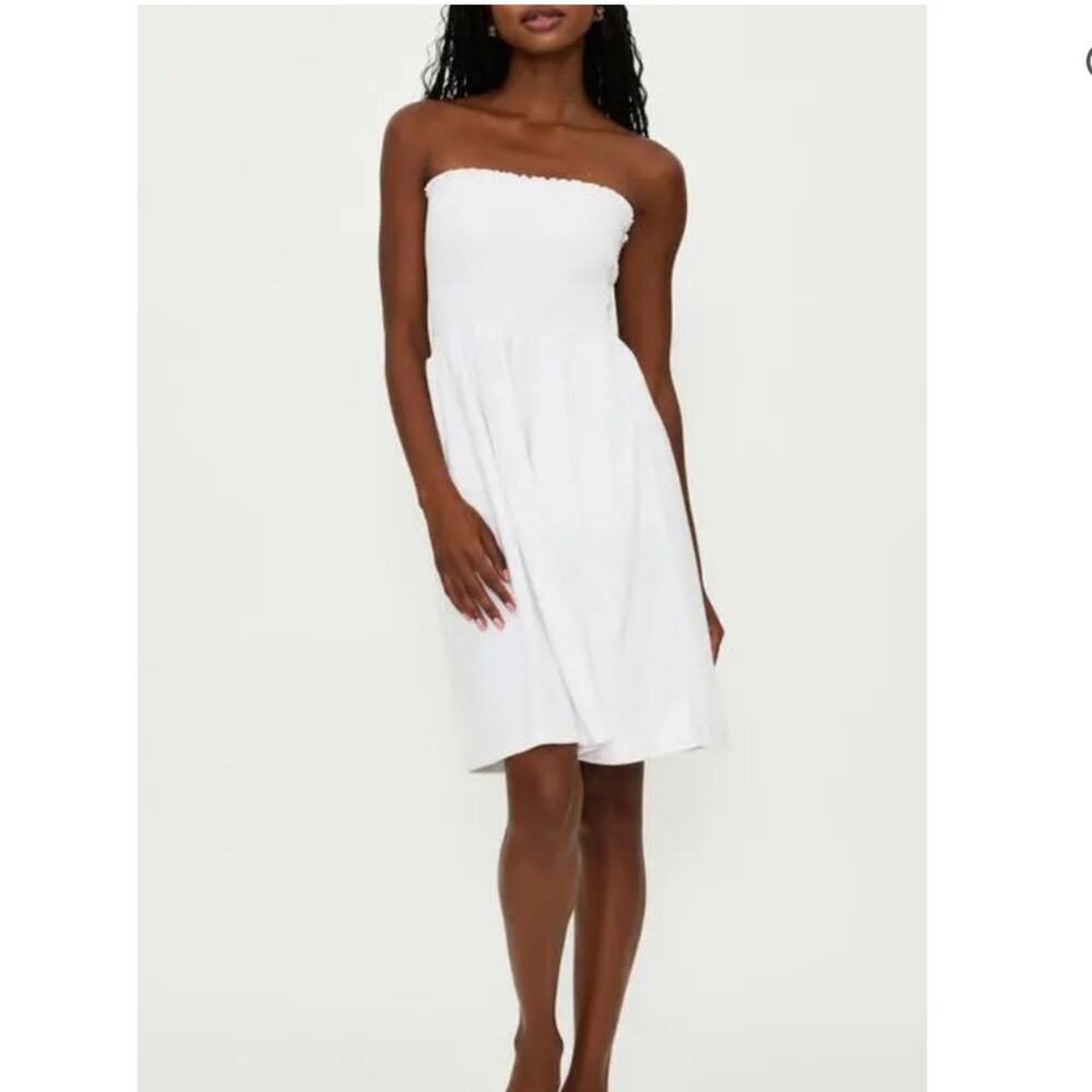 << Beach Riot Lilee Strapless Smocked White Cover-Up Dress – Sz Med